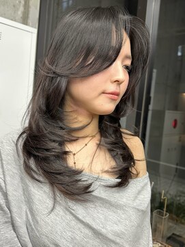 ヌエン 渋谷(NU/EN) バタフライカット/ハッシュカット/ロングレイヤー/小顔カット