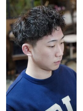 シークレットミラーズ(SECRET MIRRORS) ツイストパーマ