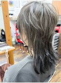 ウルフスタイル　ブリーチ　インナーカラー