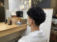チックスヘアーの雰囲気（メンズパーマ）