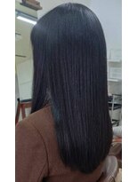 クリクリ cre cre&nbsp;秋の低温ストレート！毛先まで自然な柔らかツヤ髪