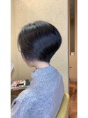 ショートボブ