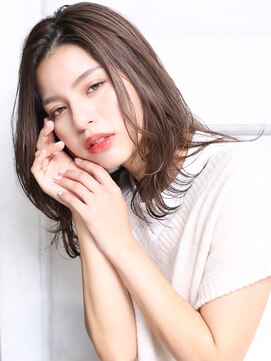 無垢(muku) 大人可愛い２０代３０代４０代小顔　セクシーミディ F3