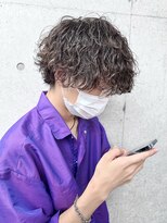 センターパート/ツイストスパイラル[表参道/波打パーマ]