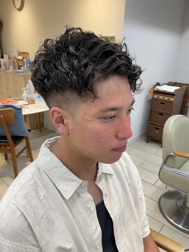 テトラ バイ ネオリーブ 横浜西口店(tetra by neolive) 横浜★スペインカール　フェード　ショート　パーマ