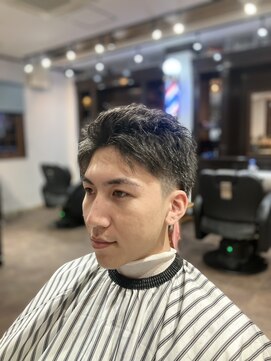 ジールアンドニコ(Zeal & nico.) ショートテーパーフェードカット