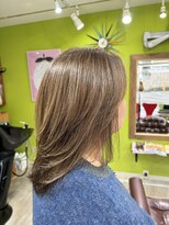 シースティア(siistia)&nbsp;《白髪活かしで透明感のあるベージュへ》