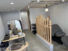 リル(liL)の雰囲気（最新のフルフラットシャンプー台で腰や首の負担が少ないです♪）