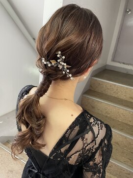 リルア 博多(LIRUA) タイトめな編み下ろし