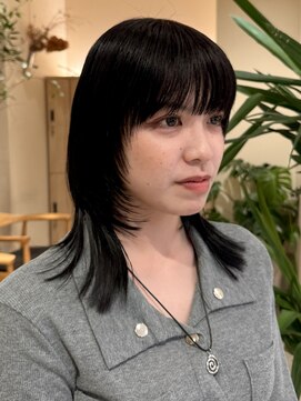 トリッカ シブヤ(TRICCA SHIBUYA) 髪質改善レイヤーカットウルフ顔周りカラー透明感艶渋谷ハッシュ
