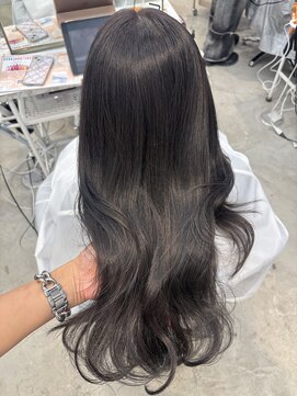 クム(kumu) 大人美人◎艶髪グレージュレイヤーロング韓国風