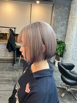コワファースト長崎シャンプーボーイ 2nd(COIFF1RST 長崎 SHAMPOO BOY)&nbsp;長崎ハイトーンボブ 裾カラー ホワイト×ラベンダー