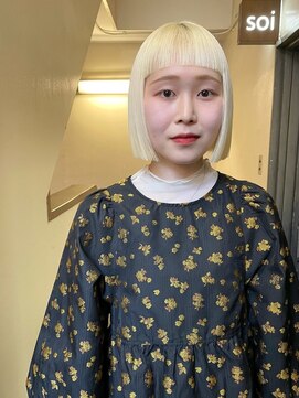 ソイ コンク 下北沢(soi conc) 【White blond】オン眉_ミニボブ_ケアブリーチ