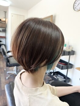 ハイナ(Hi...na)の写真/あなたが一番輝くヘアスタイルを叶えます＊高い技術力とカウンセリング力で”なりたい”をカタチに♪