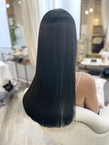 ウミネコ 表参道店(Umineko)&nbsp;艶と上品さを叶えるブルーブラックカラー