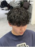 波巻きツイストスパイラルツーブロック刈り上げメンズパーマ