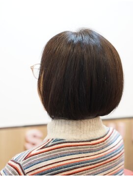 シャイニーソルン オーガニックカラーとサプリでツヤ髪ボブ