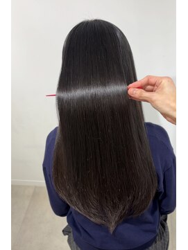 リエル(LIERU) ツヤ感