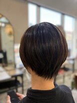 モニカ ヘア(MONIKA HAIR) ショート