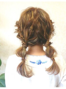 モグヘアー(mog hair) ライムカラー・アレンジツイン