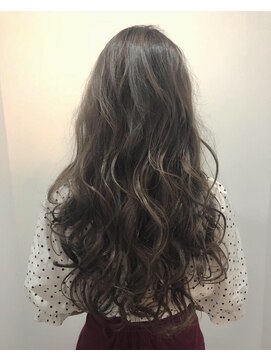 ミルコ バイ クラク(MIRUCO by KURAKU) グレージュカラー