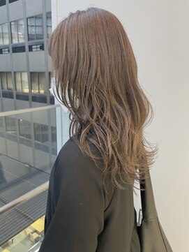 ユニバーストーキョー 池袋東口店(universe tokyo) オリーブベージュ