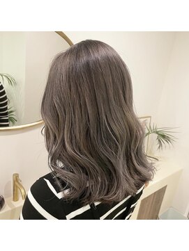 ラウレア(LAULEA) グレージュ