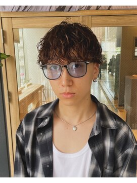 マウ(mau) ニュアンスパーマ　波巻きスパイラルパーマ