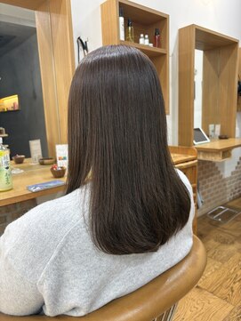 フラッタ(flata) 春にピッタリ◎柔らかベージュカラー