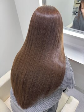 テイス 新宿(TACE) [美髪/ワイドバング/ホワイトブロンド/イメチェン/新宿]