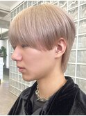 ホワイトブロンドメンズホワイトベージュカラー韓国風メンズヘア