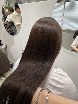 グラフ 立川(Graph.) 縮毛矯正 髪質改善トリートメント