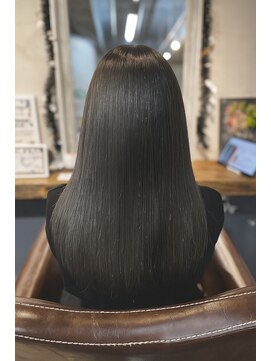 スローネ(THRONE) 艶カラー/髪質改善/新宿/20代30代40代