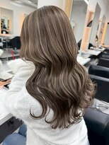 アリープアウル(ALEAP owl)&nbsp;透明感/ハイライト/レイヤーカット/艶髪/カール