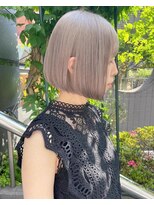 ロワンバイアルティナ 横須賀中央店(Rowan by artina) ミルクティーブラウン/シャンパンベージュ/ミックスカラー