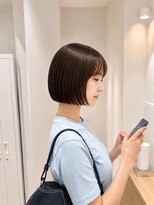 フォト 新宿三丁目(foto)&nbsp;髪質改善縮毛矯正地毛風ストレート切りっぱなしボブ