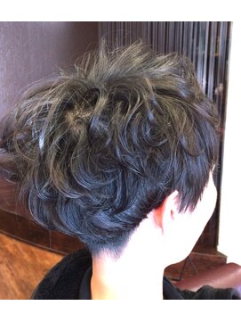 グロウ(glow) 無造作ショートアレンジ