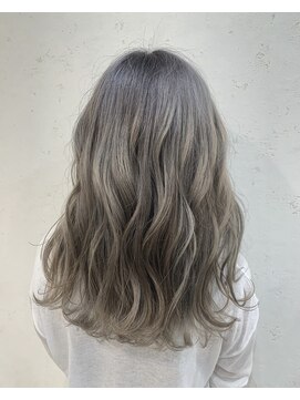 エリス ウメダ(Eliss umeda) Eliss Umeda シルバーグレーベージュ☆