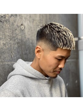 アイコン ブルー メンズ(I-CON #blue MEN'S) ☆ハイトーン×クロップスタイル☆【池袋フェード】