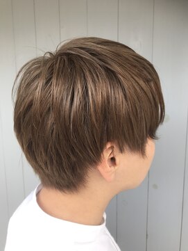 レイリーフ(Rayleaf) ミルクティーベージュ・ショート
