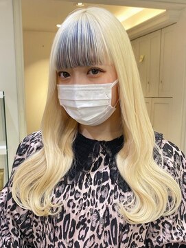 ベレーザシェルト(Beleza scelto) 3244ブロンドゆるふわ巻きバイカラーウザバングビビッドカラー