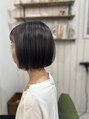 ジジ アドラーブル ヘア サロン(JiJi ADRABLE HAIR SALON) 短めの前髪と切りっぱなしボブで今っぽいアレンジ◎