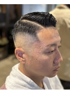 チルチェア 吉祥寺店(CHILL CHAIR) 七三 <理容室> <吉祥寺> <バーバー>