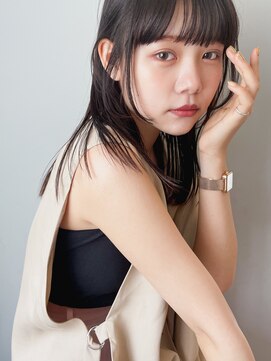 ユイル(Uil) 小顔前髪顔周りレイヤー×グレージュカラー デザインカラー