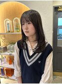 ダークグレージュカラー×ミディアムザクザクレイヤースタイル