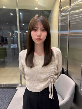 スノッブサンク(Snob ciNQ) レイヤーカット/顔まわりカット/ミディアムヘア