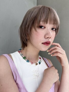 ギークス(GEEKS) 【GEEKS渋谷】顔周りレイヤー/ウルフ/ミルクティーベージュ/渋谷