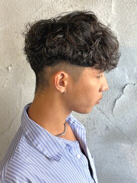 ニアウ 高崎店(Niau) メンズマッシュスペインカール群馬高崎眉毛韓国刈り上げ