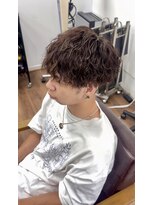 カリス ガーデン(Charis garden)&nbsp;刈り上げマッシュ/ツイストスパイラルパーマ