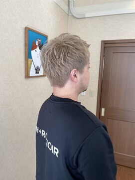 メルク(merc) ダークアッシュ/アッシュブラック/パーマ/スパイキーショート